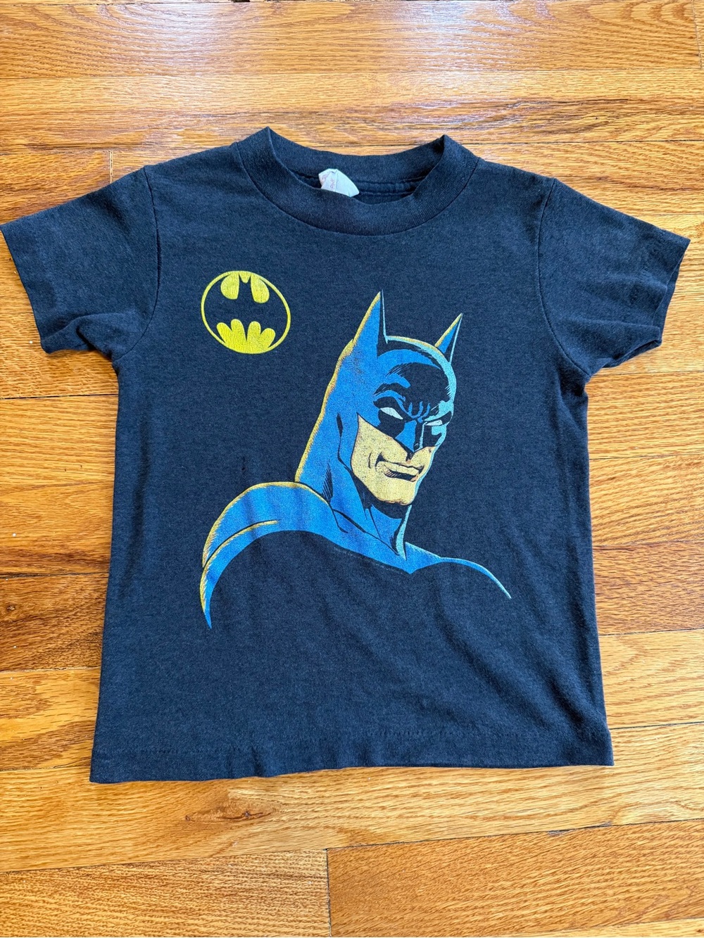 Batman 80s 90s Boys Small T Shirt Vintage DC Comics Black Faded 12x16
